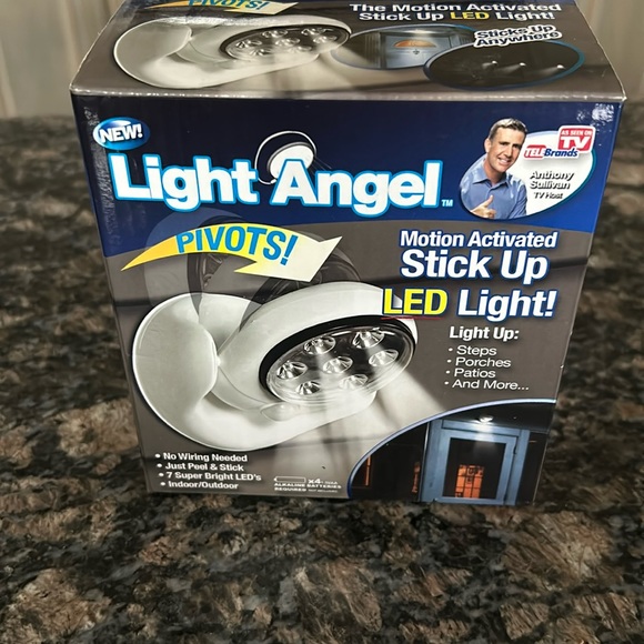 LIGHT ANGEL MOTION ACTIVATED STICK UP LED LIGHT AS SEEN ON TV NWT - Picture 1 of 4